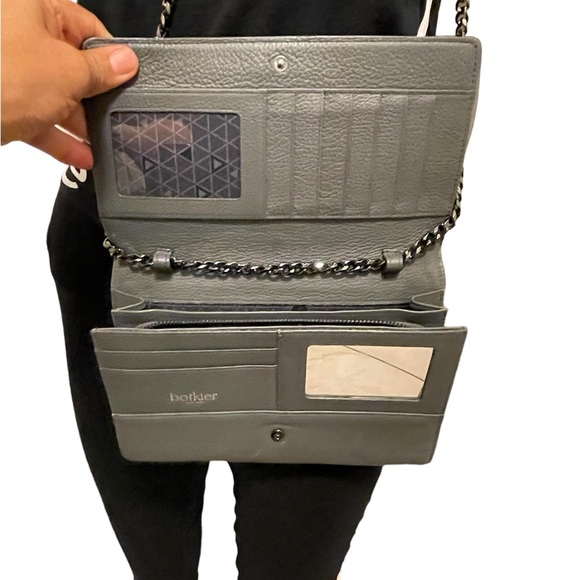 BOTKIER Women's gray Built-In Mirror Chain Strap Wallet - Picture 4 of 12
